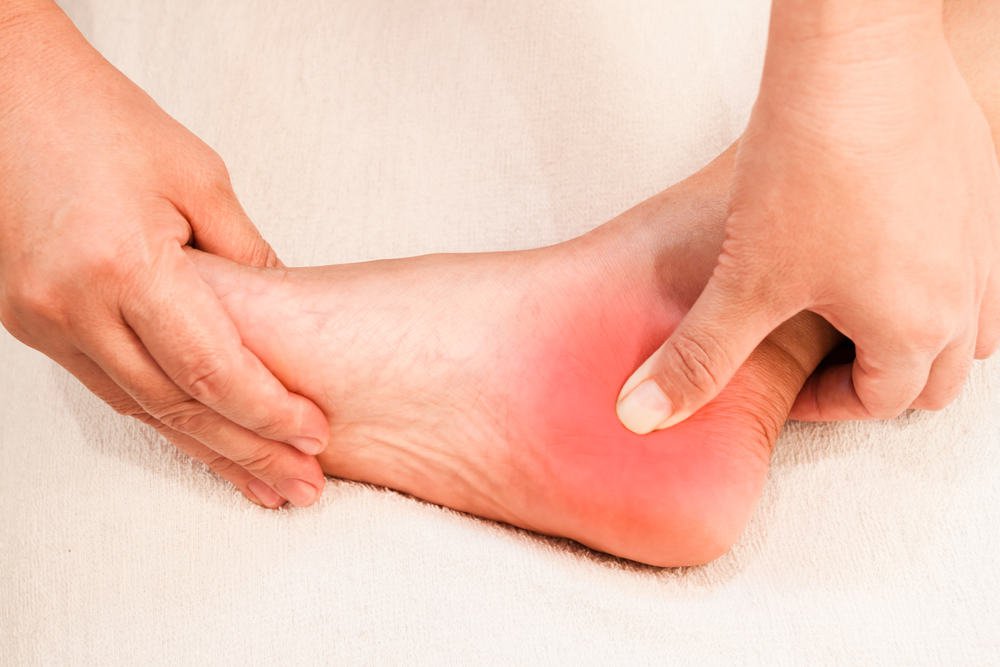 Một số cách chữa đau gót chân tại nhà hiệu quả, đơn giản