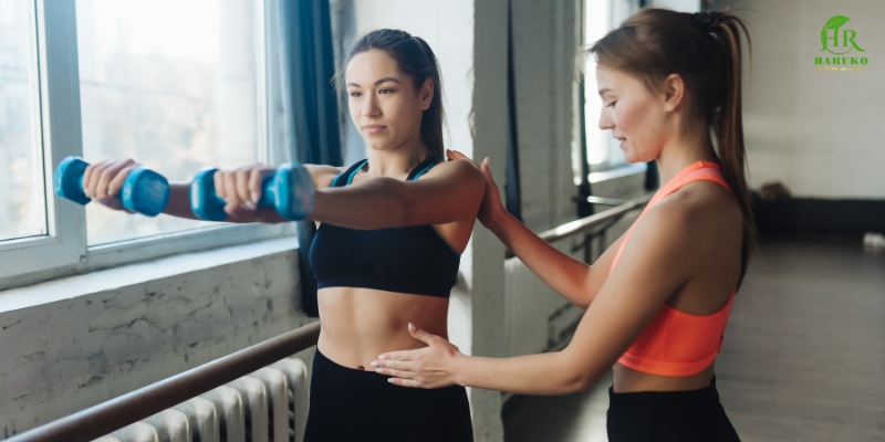 phụ nữ nên tập gym hay yoga